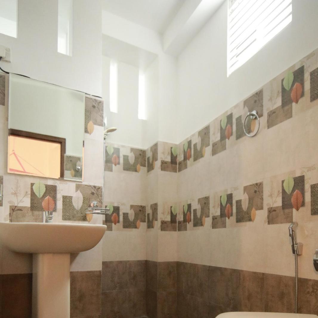 Renuka Inn Канді Екстер'єр фото