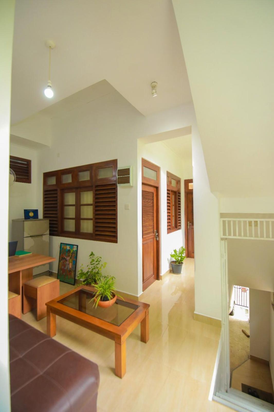 Renuka Inn Канді Екстер'єр фото