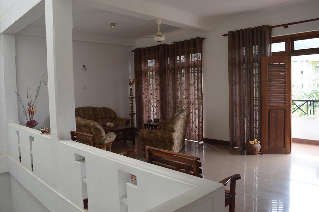 Renuka Inn Канді Екстер'єр фото